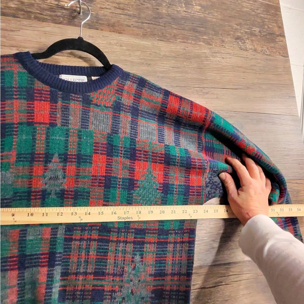 Collectif Men's Red Navy and Green Plaid Crewneck Wool Blend Sweater - Picture 6 of 9